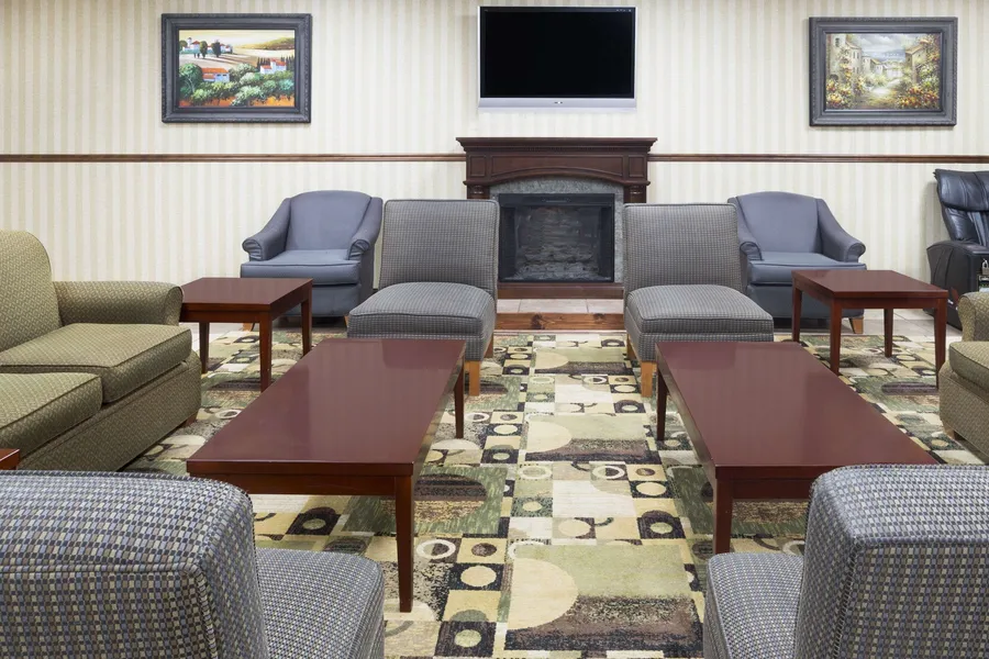 Days Inn by Wyndham Columbus-North Fort Moore hotel detail image 2