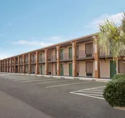 Days Inn by Wyndham Hardeeville/ I-95 State Line hotel detail image 3