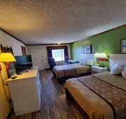 Days Inn by Wyndham Monett hotel detail image 5