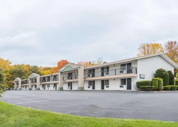 Berkshires Untold hotel thumbnail 2