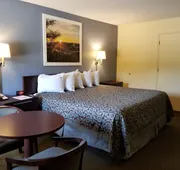 Days Inn by Wyndham Camilla hotel detail image 5