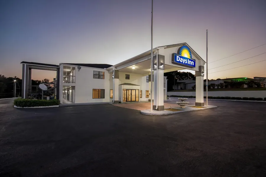 Days Inn by Wyndham Enterprise hotel detail image 2
