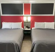 Seven Seas Inn & Suites hotel detail image 7