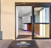 Days Inn by Wyndham Indianapolis East Post Road hotel detail image 3