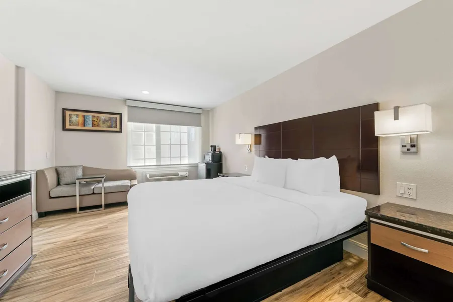 Quality Inn & Suites Sacramento Downtown Area hotel detail image 6