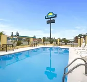 Days Inn by Wyndham Alma hotel detail image 5