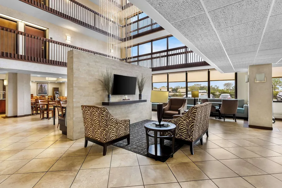 Sonesta Essential Houston Hobby Airport hotel detail image 6