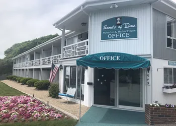 Sands of Time Motor Inn & Harbor House hotel thumbnail 6