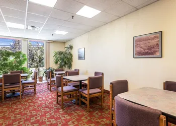 Econo Lodge Near Stewart Inter hotel thumbnail 5