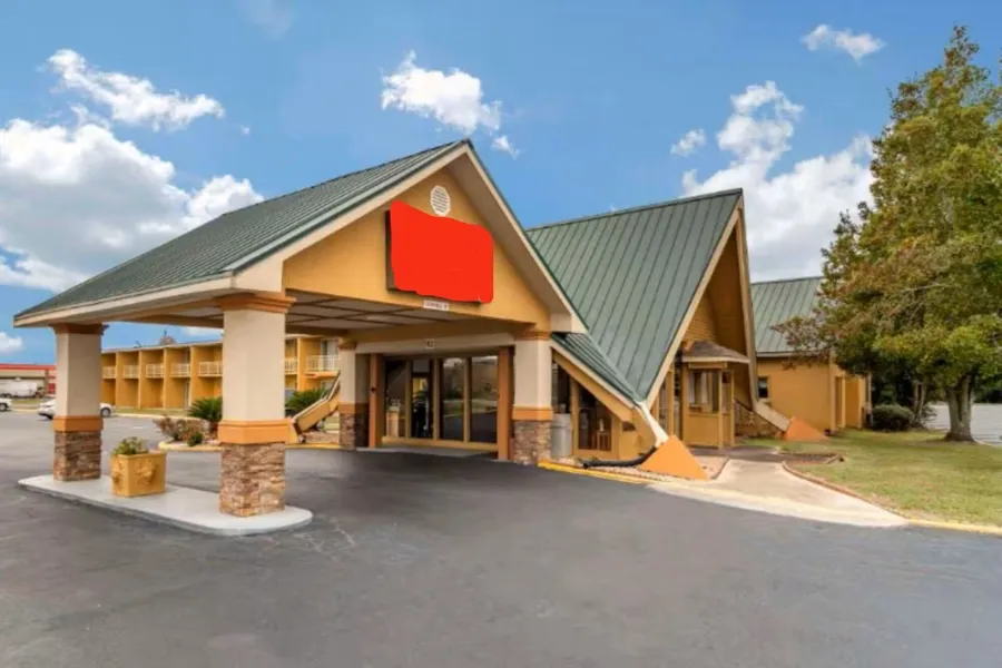 Perry Inn & Suites National Fairground I 75 hotel detail image 2