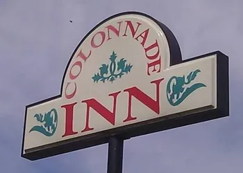 Colonnade Inn hotel thumbnail 2