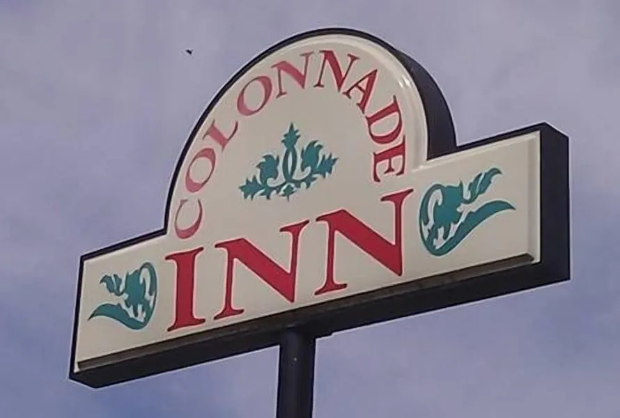 Colonnade Inn hotel detail image 2