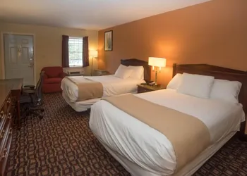 Colonnade Inn hotel thumbnail 4