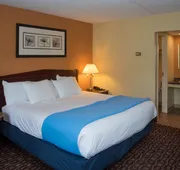 Colonnade Inn hotel detail image 7