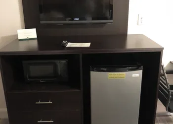 Green Palms Extended Stay hotel thumbnail 3