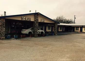 Relax Inn Goldthwaite hotel thumbnail 8