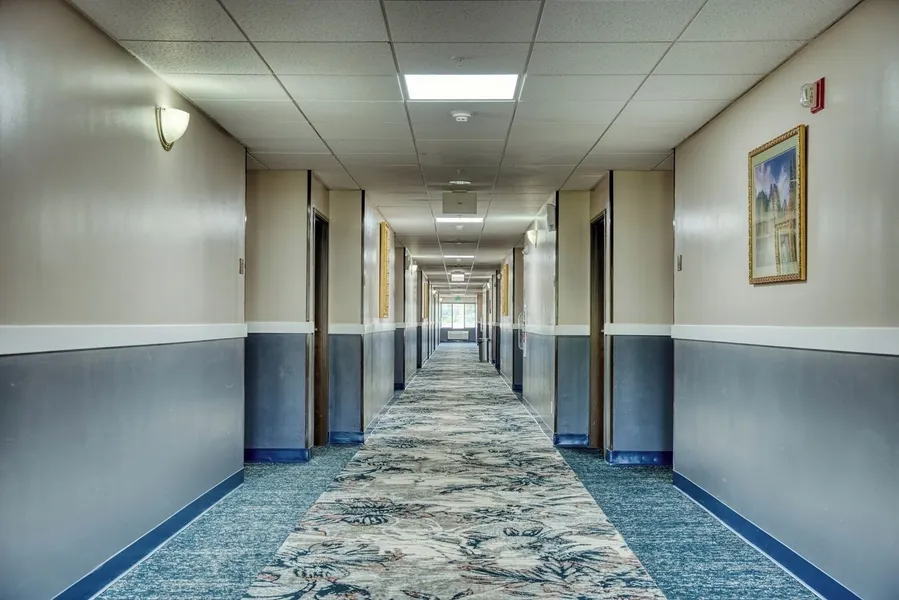 Evergreen Inn and Suites hotel detail image 6