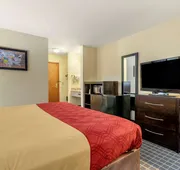 Econo Lodge Brunswick Travel Center hotel detail image 5