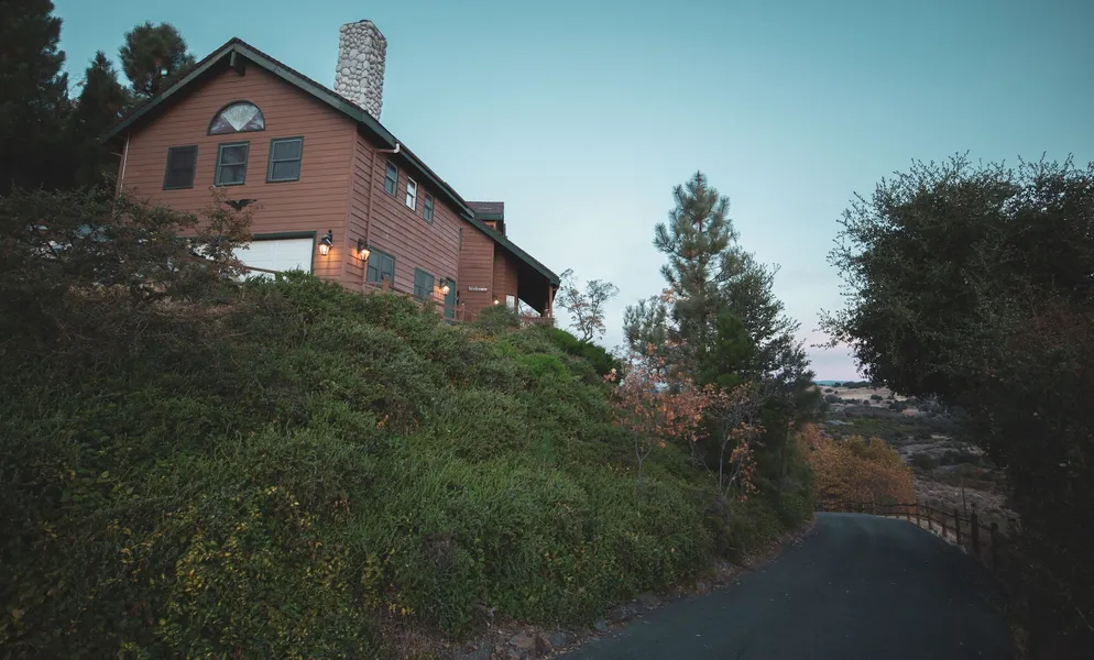 Tucker Peak Lodge hotel detail image 6