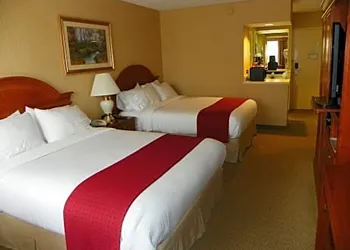 Holiday Inn Middletown - Goshen hotel thumbnail 6