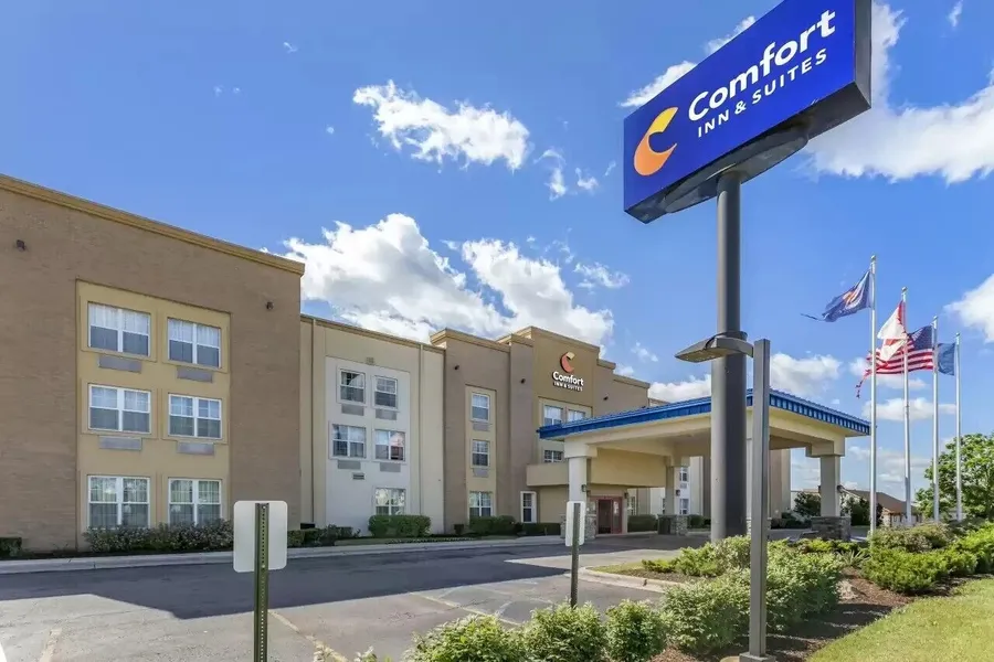 Comfort Inn & Suites hotel detail image 2