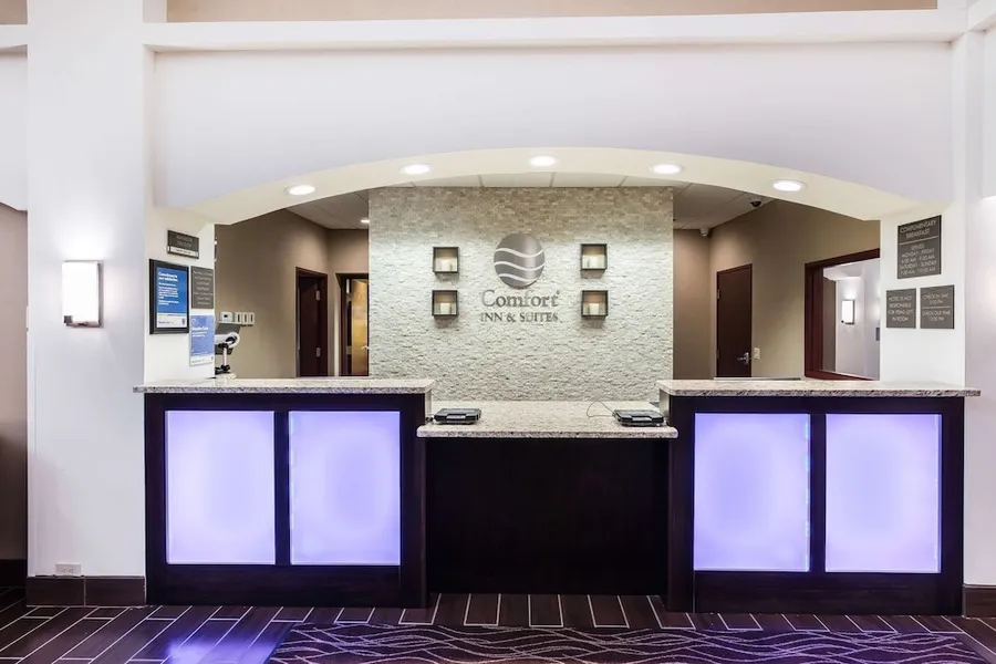 Comfort Inn & Suites hotel detail image 6