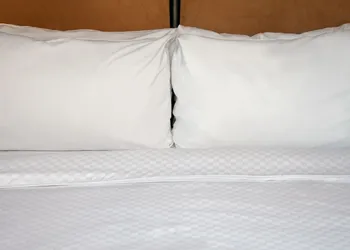 Four Points by Sheraton Cleveland Airport hotel thumbnail 3