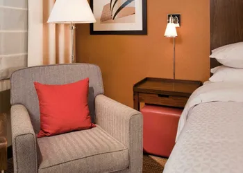 Four Points by Sheraton Cleveland Airport hotel thumbnail 4