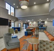 Holiday Inn Express & Suites Atlanta N-Perimeter Mall Area by IHG hotel detail image 3