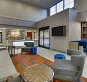 Holiday Inn Express & Suites Atlanta N-Perimeter Mall Area by IHG hotel detail image 4