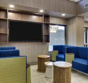 Holiday Inn Express & Suites Atlanta N-Perimeter Mall Area by IHG hotel detail image 5