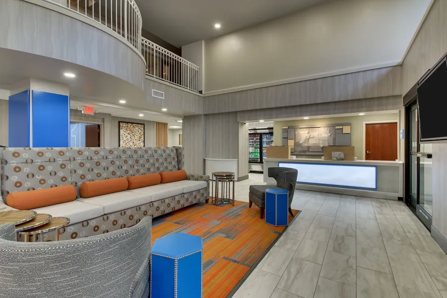 Holiday Inn Express & Suites Atlanta N-Perimeter Mall Area by IHG hotel detail image 6