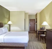 Country Inn & Suites by Radisson, Benton Harbor-St. Joseph, MI hotel detail image 3