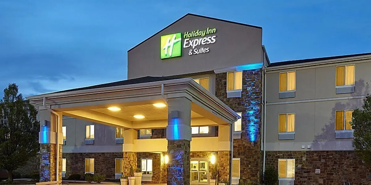 Holiday Inn Express & Suites Pekin (Peoria Area) by IHG hotel detail image 2
