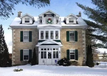 Spruceholme Inn hotel thumbnail 2