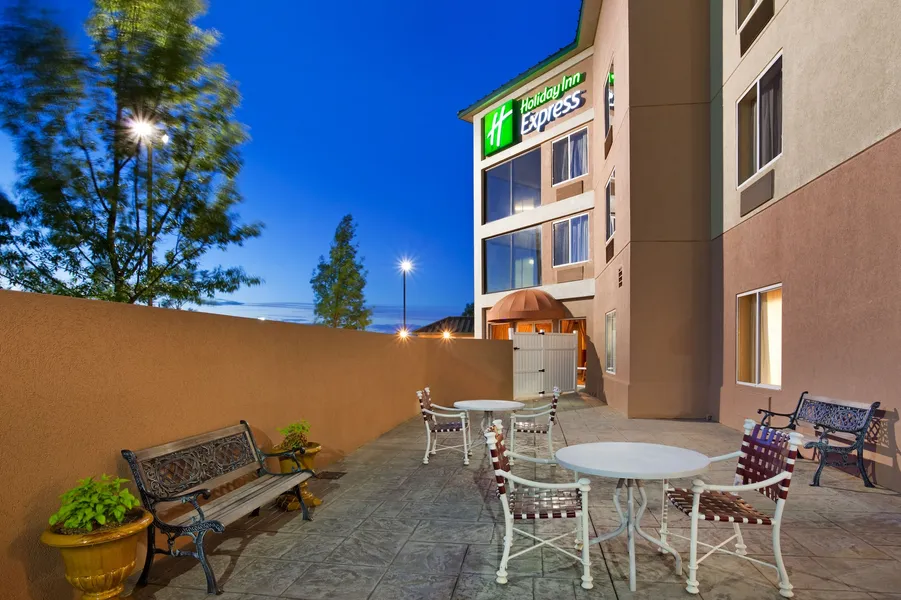 Holiday Inn Express Hotel and Suites Kings Mountain by IHG hotel detail image 2