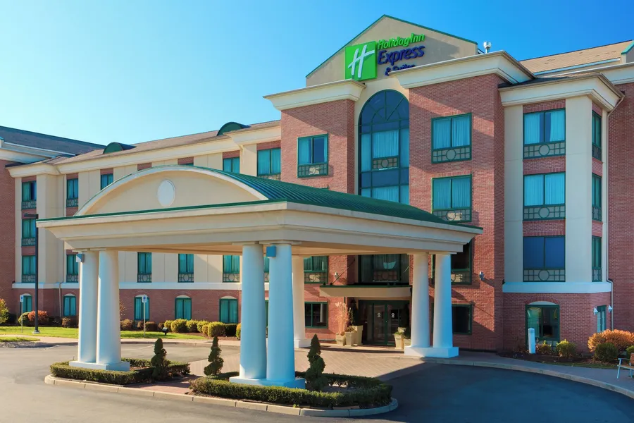 Holiday Inn Express Hotel & Suites Warwick-Providence (Arpt) by IHG hotel detail image 2