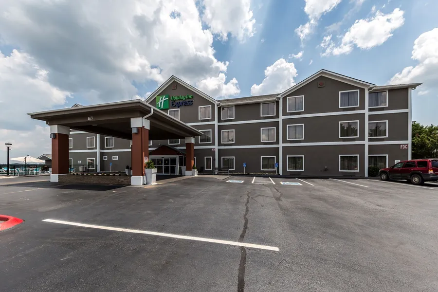Holiday Inn Express Dandridge by IHG hotel detail image 2