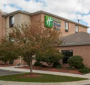 Holiday Inn Express Hotel & Suites Canton by IHG hotel detail image 3
