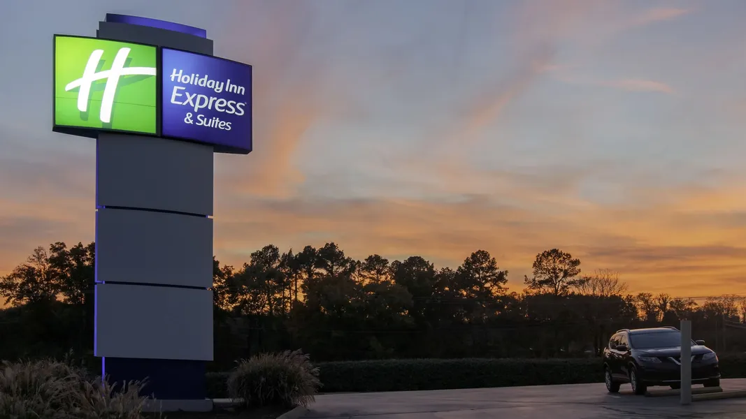 Holiday Inn Express Hotel & Suites Spence Lane by IHG hotel detail image 6