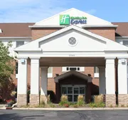 Holiday Inn Express Hotel & Suites Chicago-Algonquin by IHG hotel detail image 3