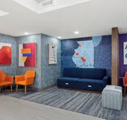 Holiday Inn Express Hotel & Suites Chicago-Algonquin by IHG hotel detail image 5