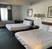 Landmark Inn hotel detail image 4