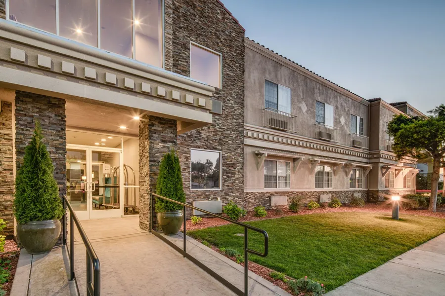Holiday Inn Express & Suites Santa Clara by IHG hotel detail image 2