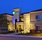 Holiday Inn Express & Suites Santa Clara by IHG hotel detail image 7