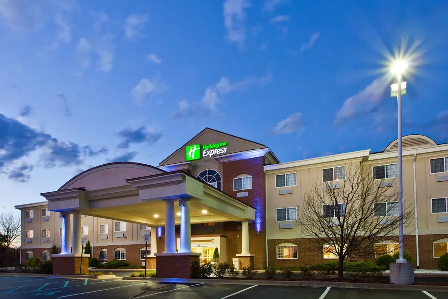 Holiday Inn Express Hotel & Suites Charlotte by IHG hotel detail image 2