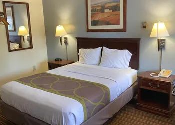 Relax Inn hotel thumbnail 6