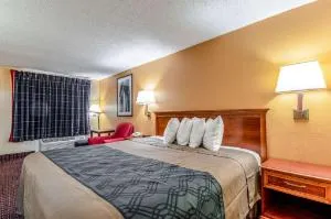Rodeway Inn hotel thumbnail 2