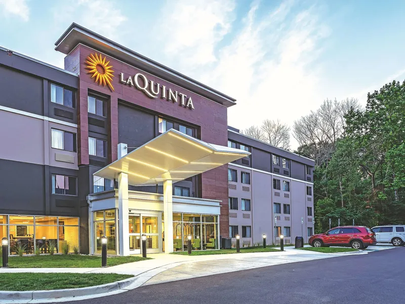 La Quinta Inn & Suites by Wyndham Columbia / Fort Meade hotel detail image 2