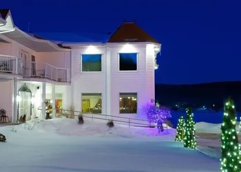 Manoir du Lac William hotel thumbnail 6